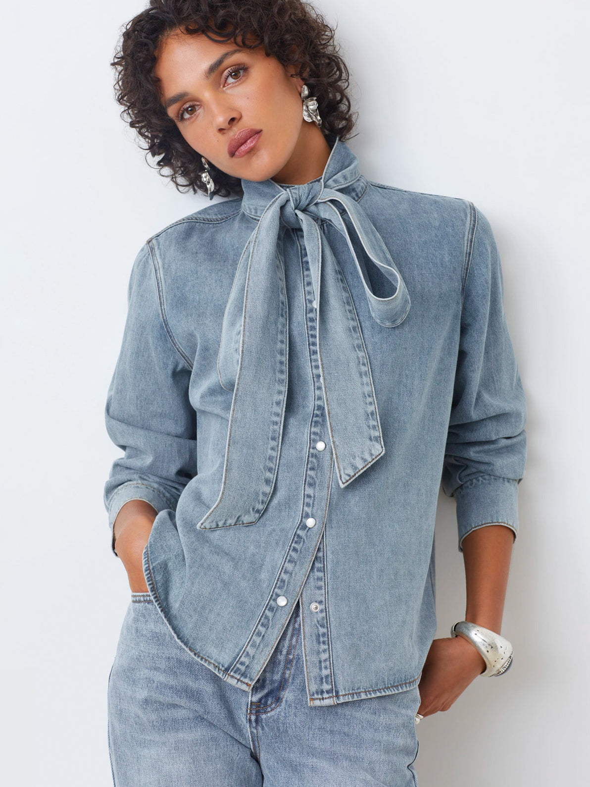 Leichte Denim Bluse Laos - Tempel Hamburg