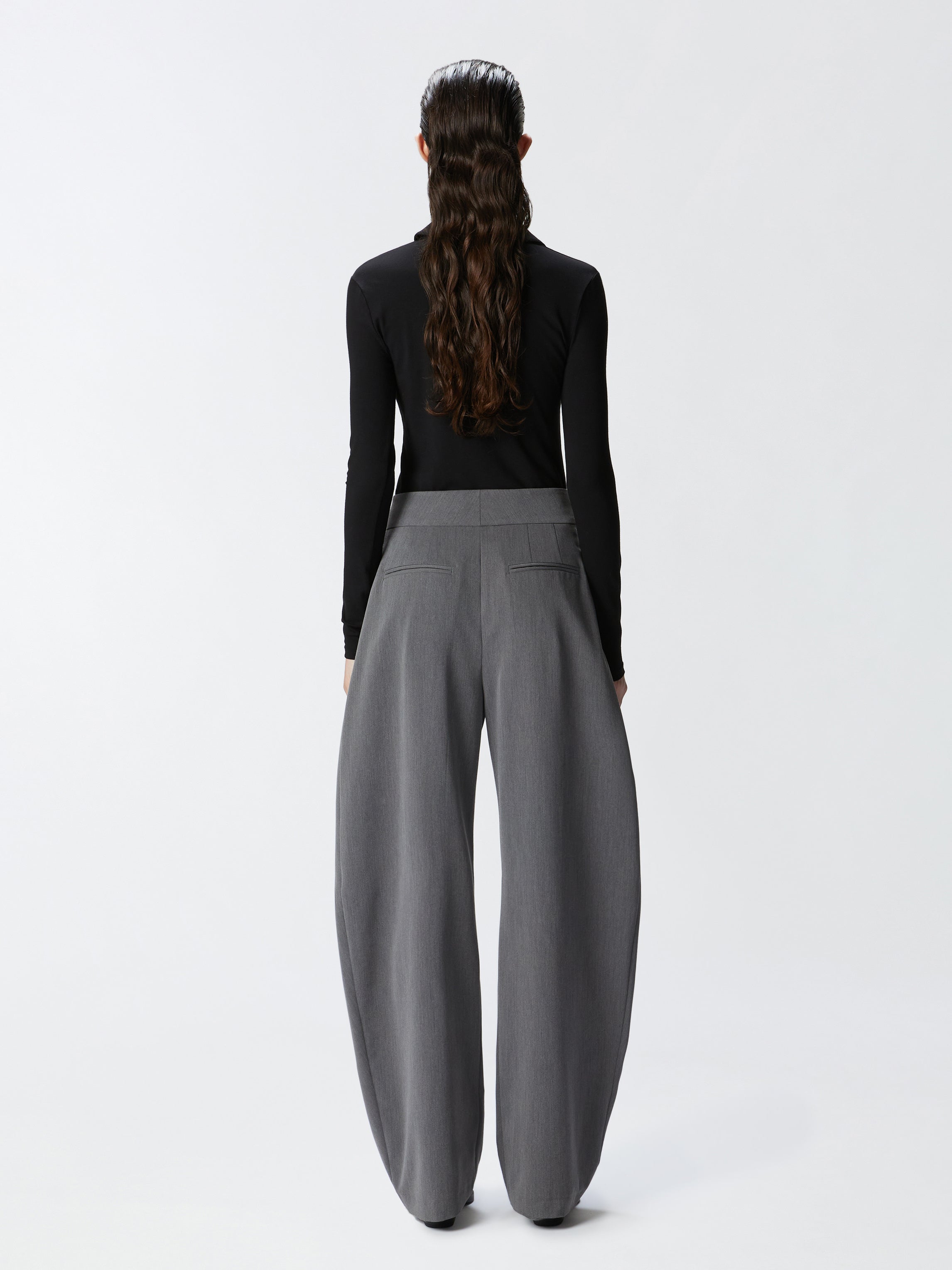 Wide-Leg-Hose mit leicht geschwungenem Bein - Tempel Hamburg