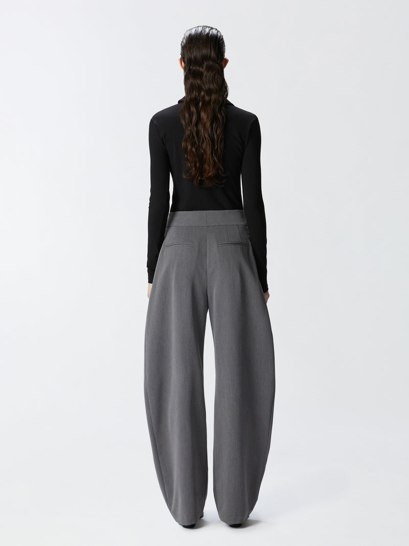 Wide-Leg-Hose mit leicht geschwungenem Bein - Tempel Hamburg