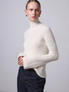 Schaler Turtele-Neck Pullover in ecru oder aubergine - Tempel Hamburg
