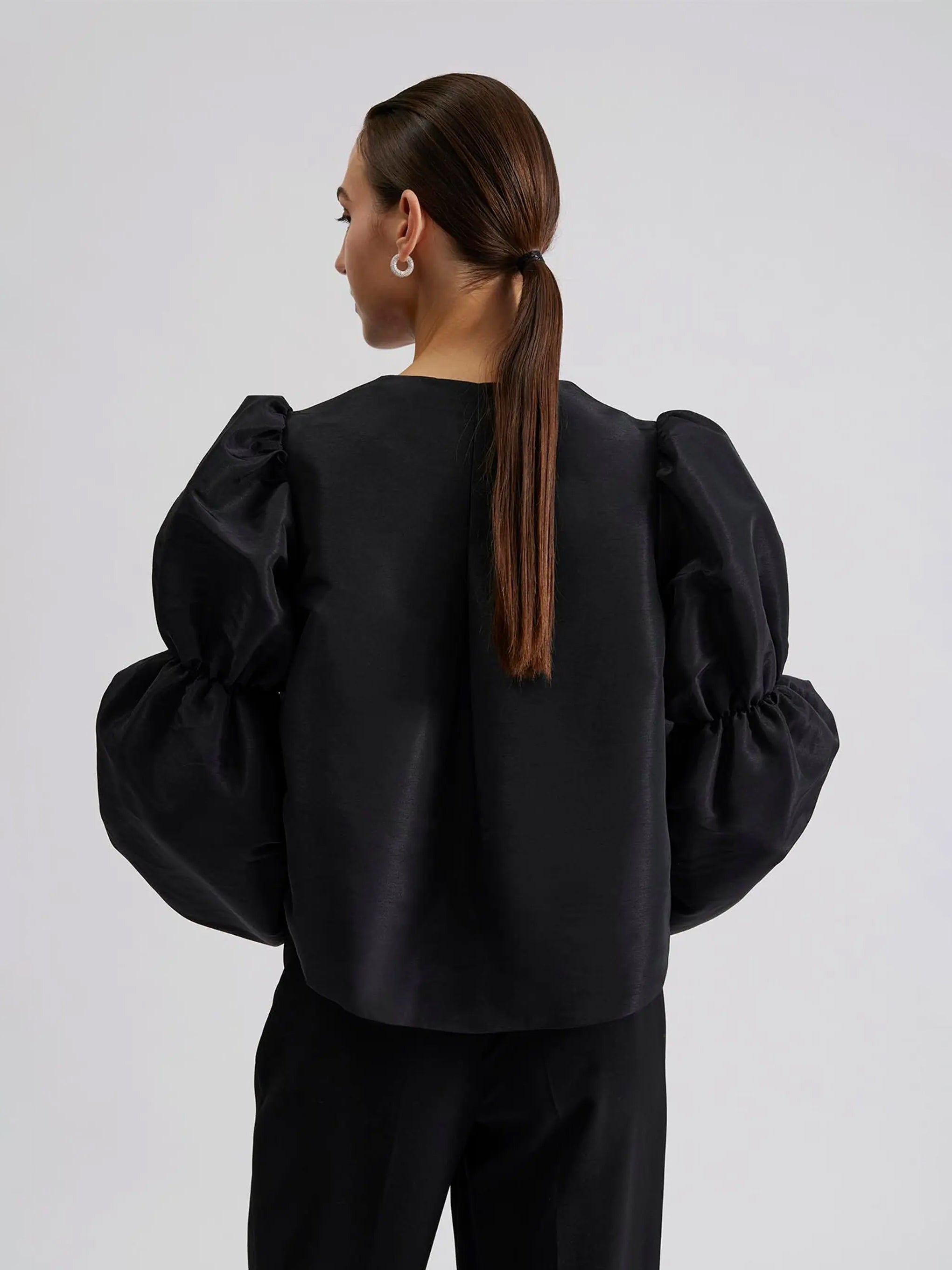 Zoey Jacke/Bolero/Bluse in schwarz