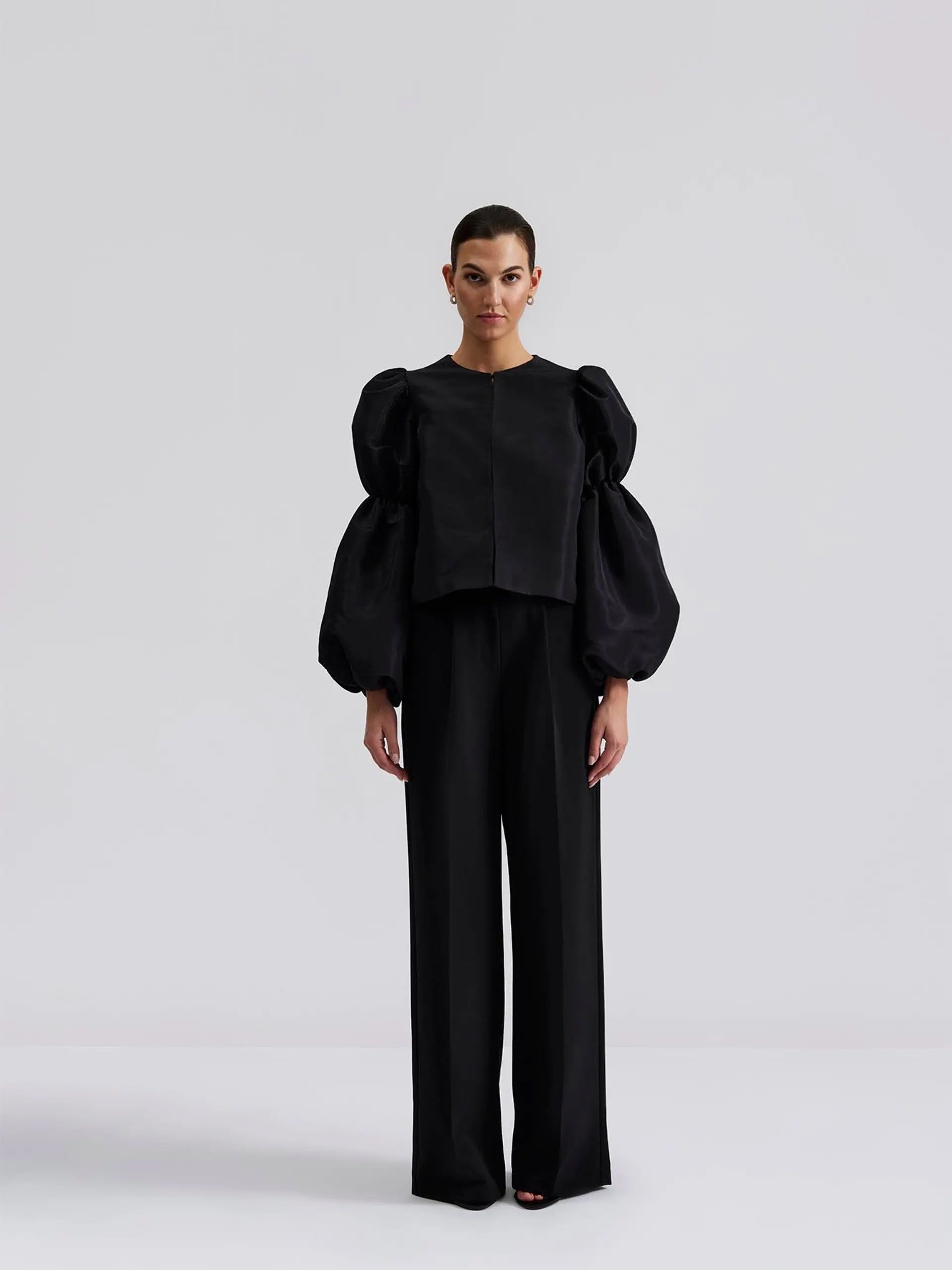 Zoey Jacke/Bolero/Bluse in schwarz