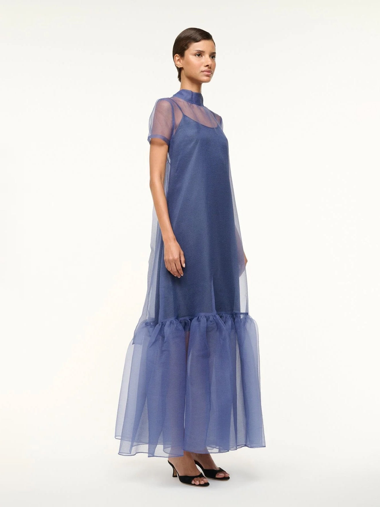 Modern Romance in Blau - Tempel Hamburg