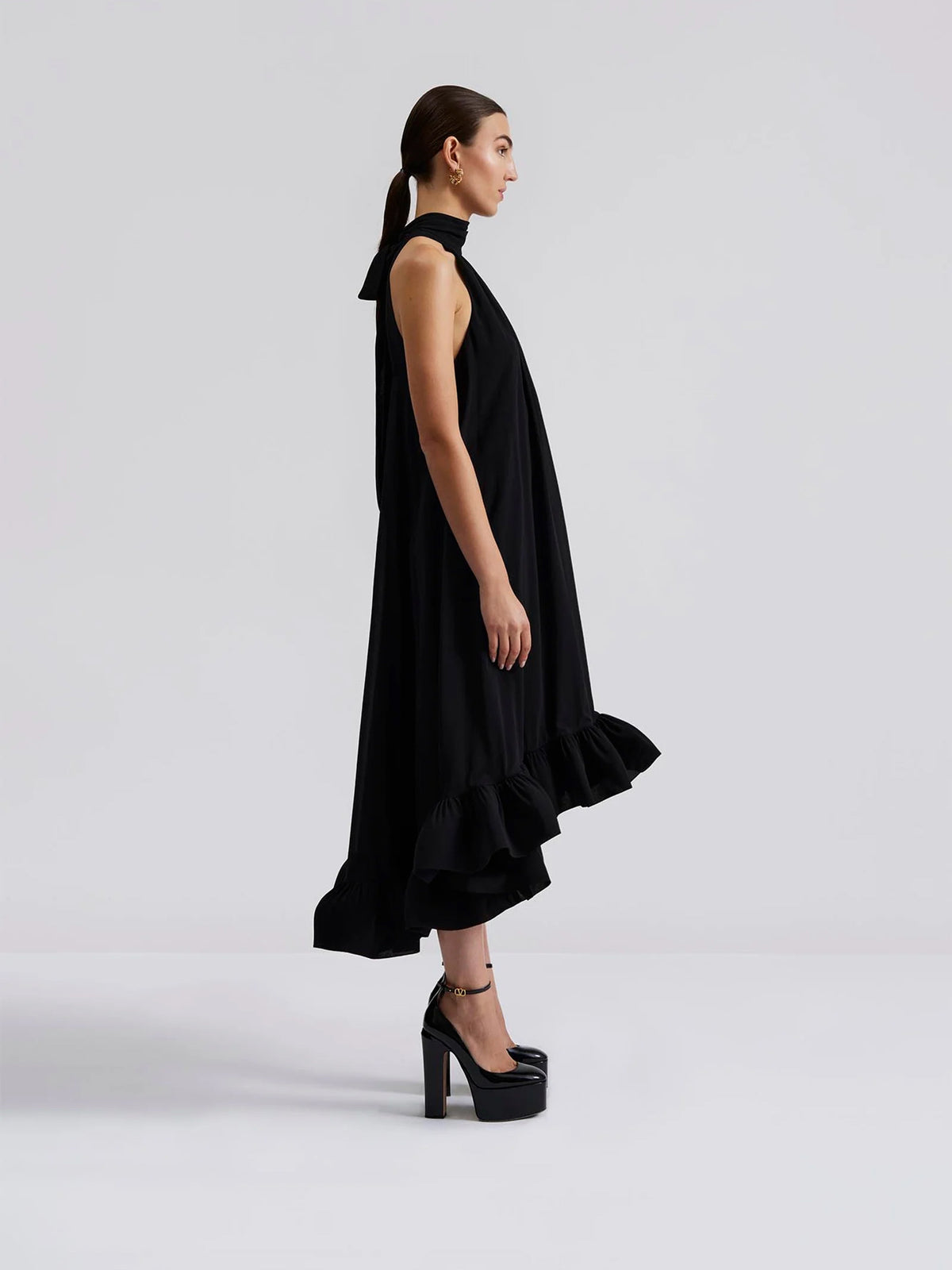Neckholder Midi-Kleid Mit Volant - Tempel Hamburg