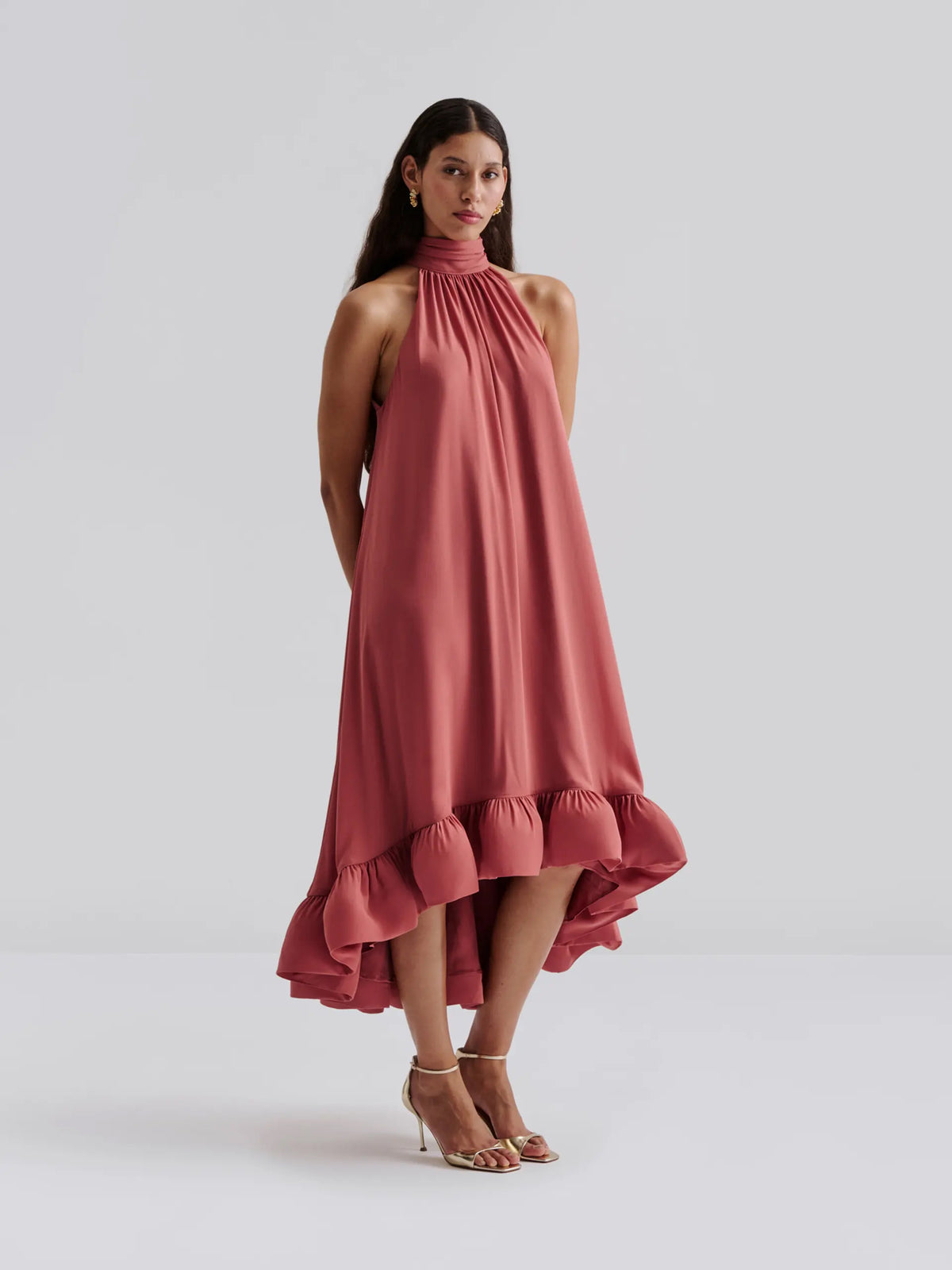 Neckholder Midi-Kleid Mit Volant in Terrakotta - Tempel Hamburg