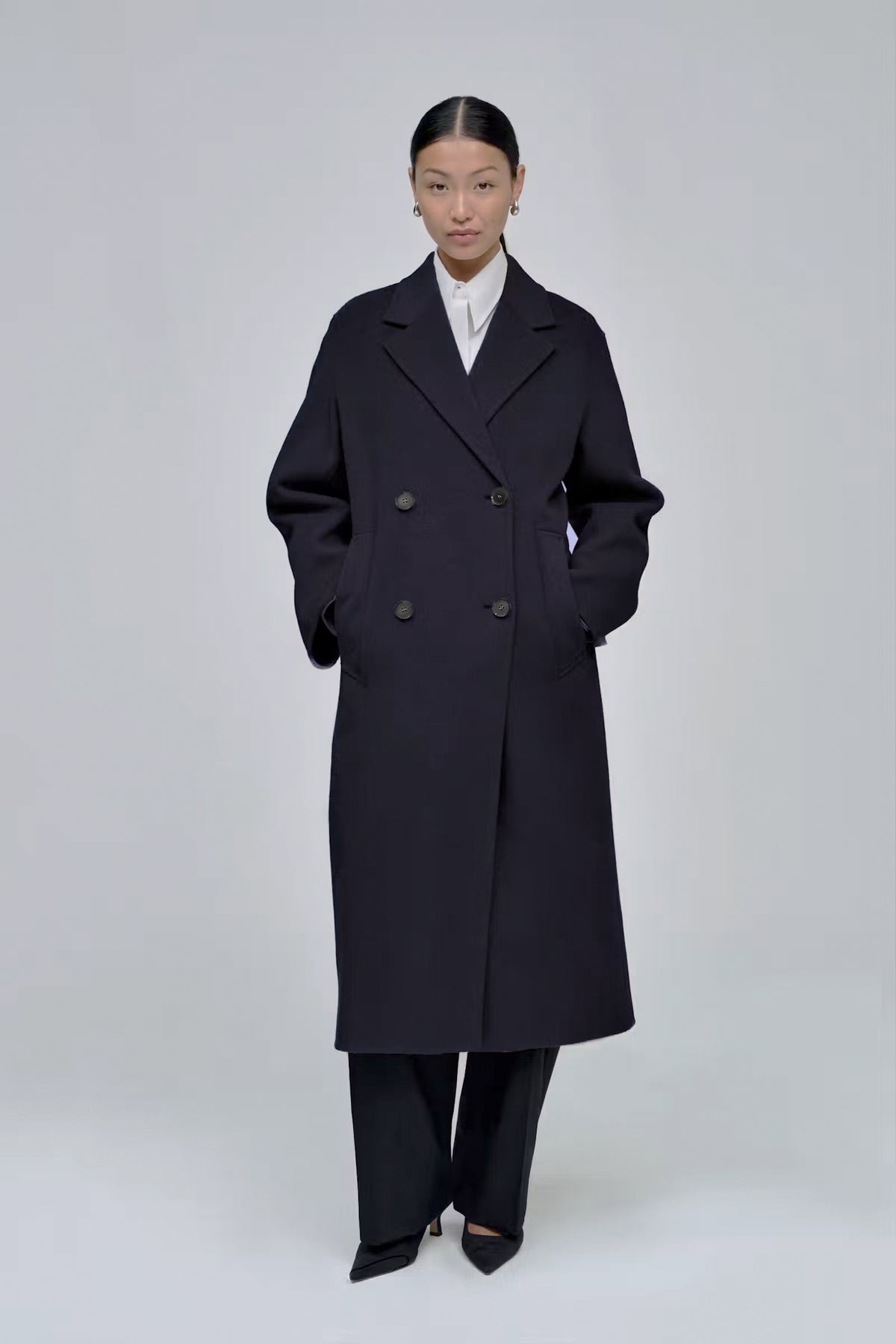 Mantel in Seal Grey und Dark Navy