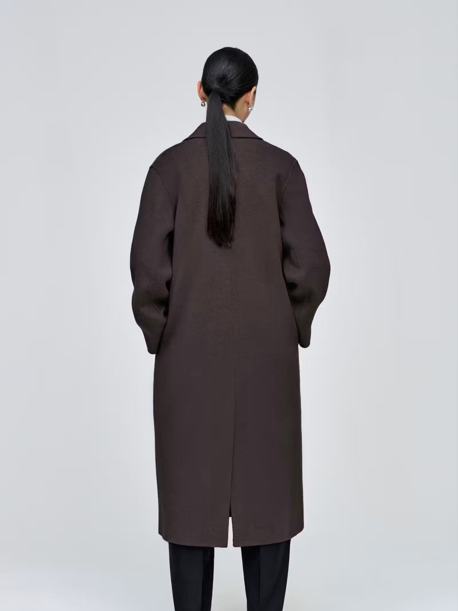 Mantel in Seal Grey