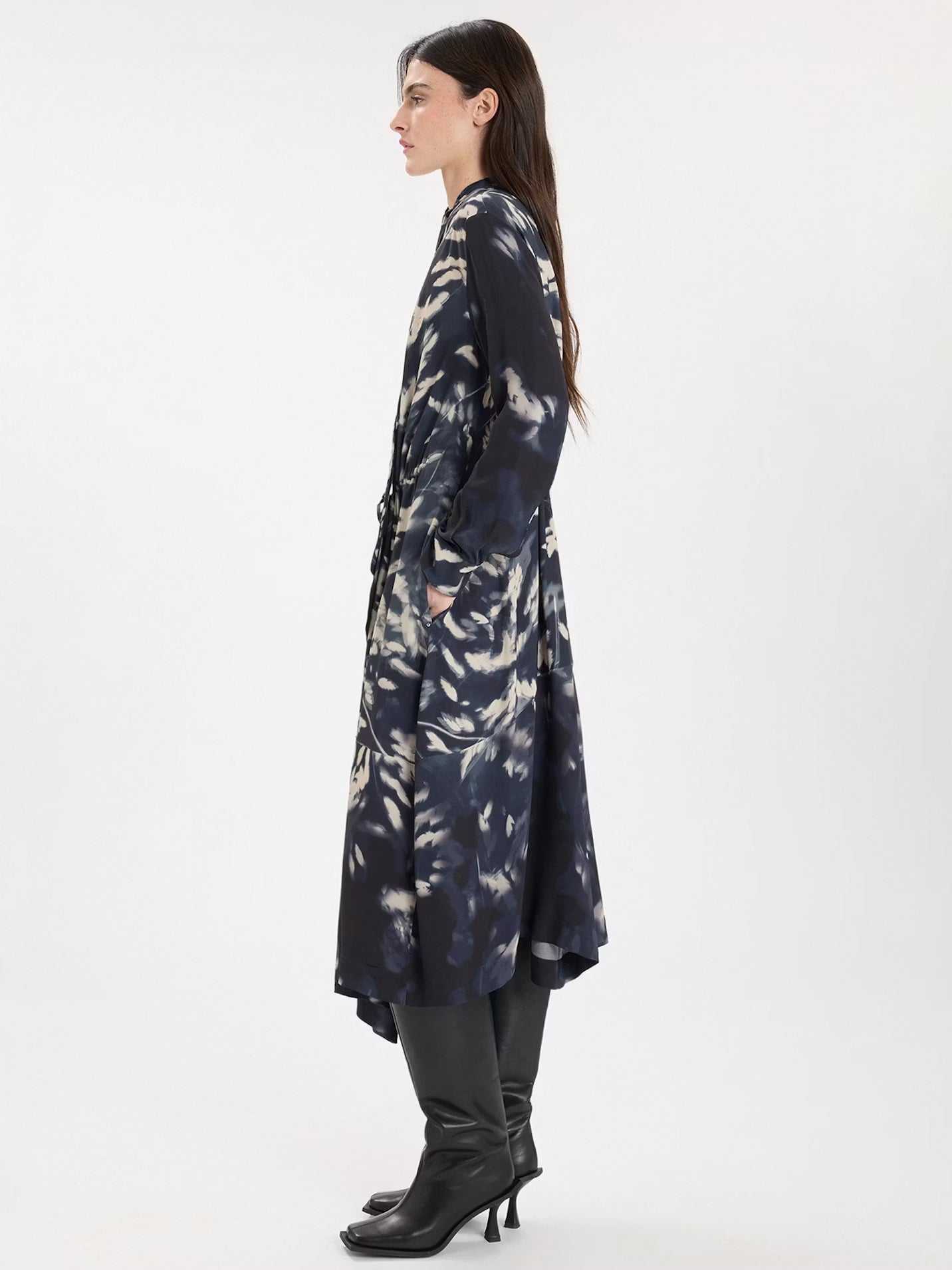 TLSkive-Kleid mit V-Ausschnitt