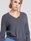 V-Neck Sweater - Tempel Hamburg