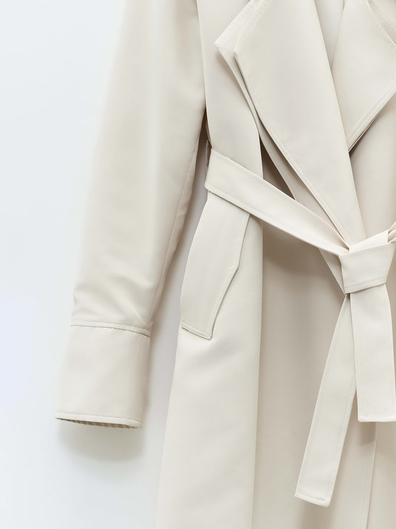 Trenchcoat mit doppeltem Revers