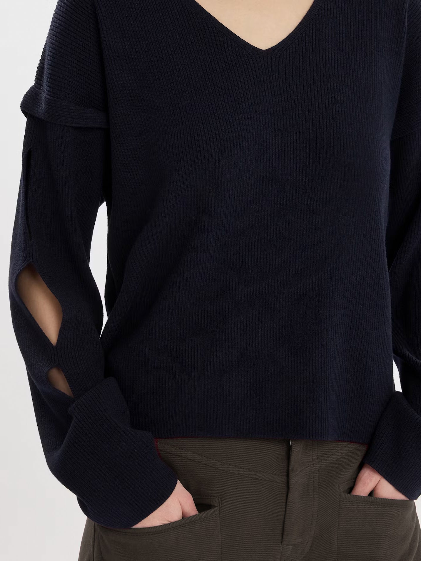 Cut-Out V-Ausschnitt-Pullover