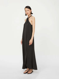 Neckholder-Kleid mit Perlenverschluss - Tempel Hamburg