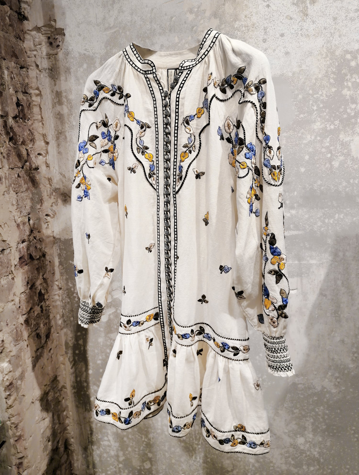 Besticktes kurzes Kleid - Tempel Hamburg