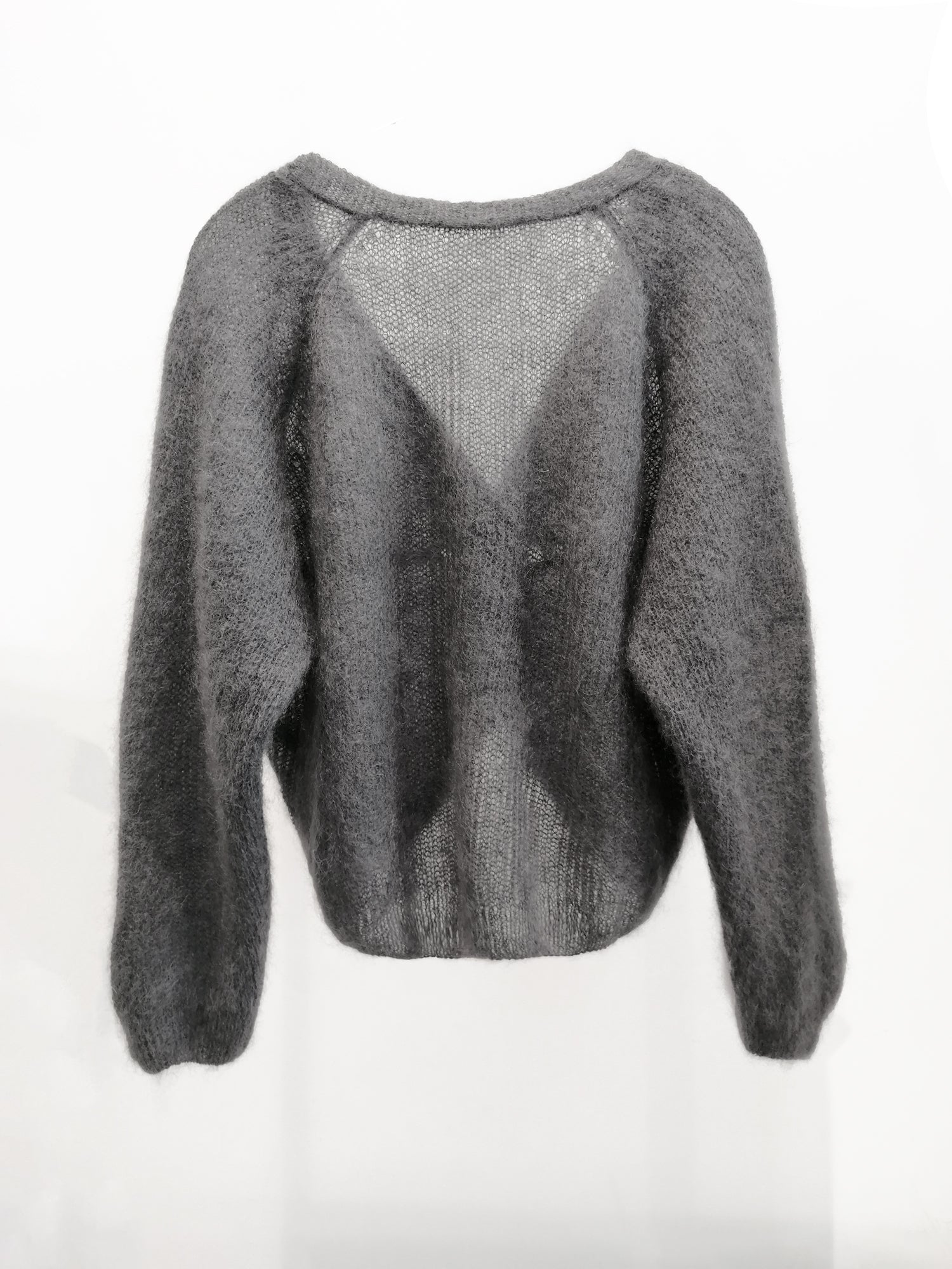 Pullover mit Knotendetail in Graphit - Tempel Hamburg