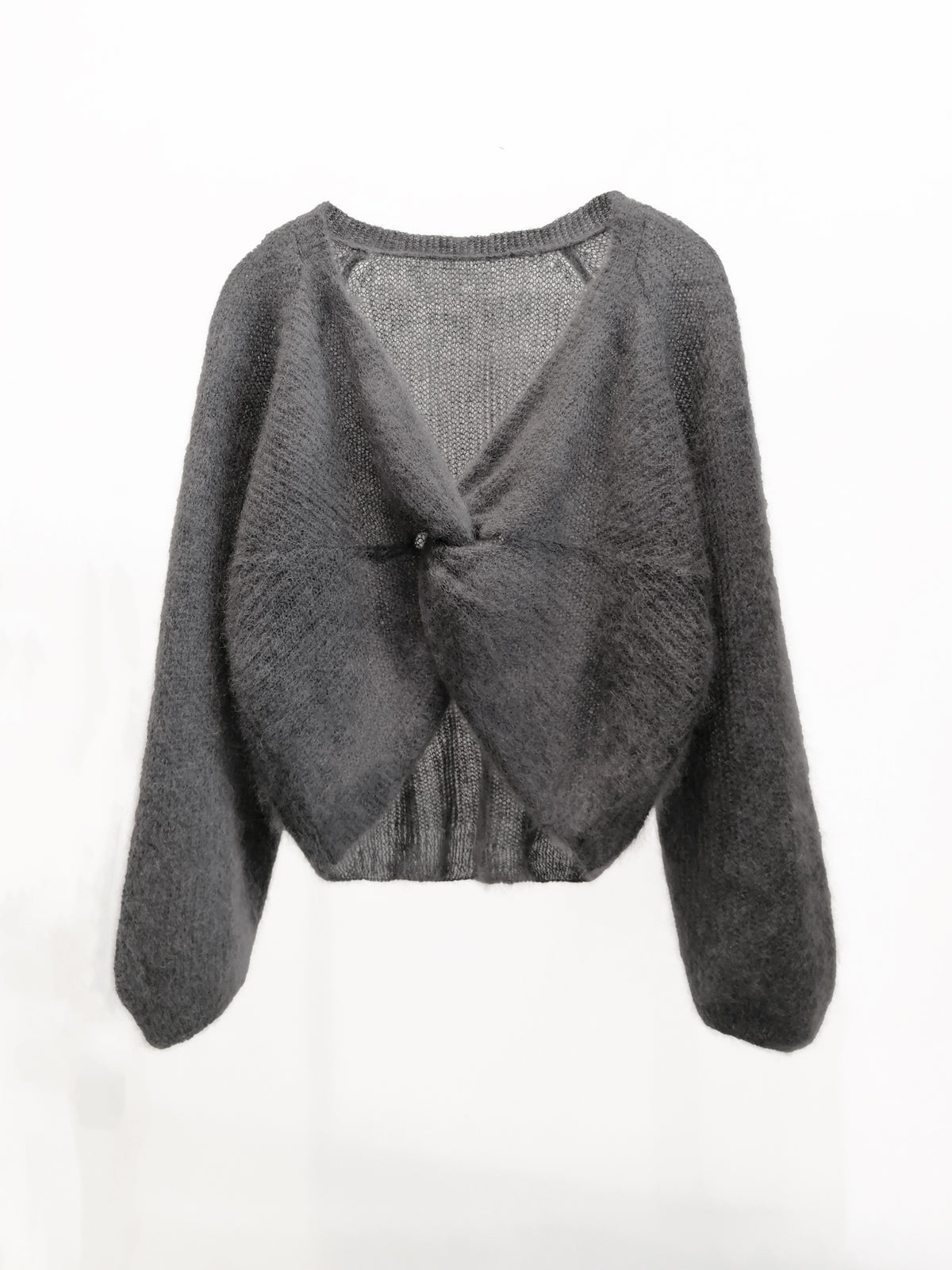 Pullover mit Knotendetail in Graphit - Tempel Hamburg