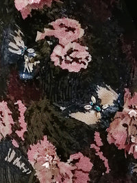 Cocktailkleid  mit 3D Blumenmuster aus Perlen und Pailletten