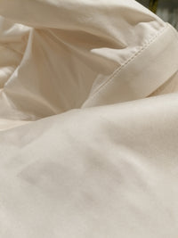 Taft-Bluse mit ausgestelltem Ärmel in crene - Tempel Hamburg