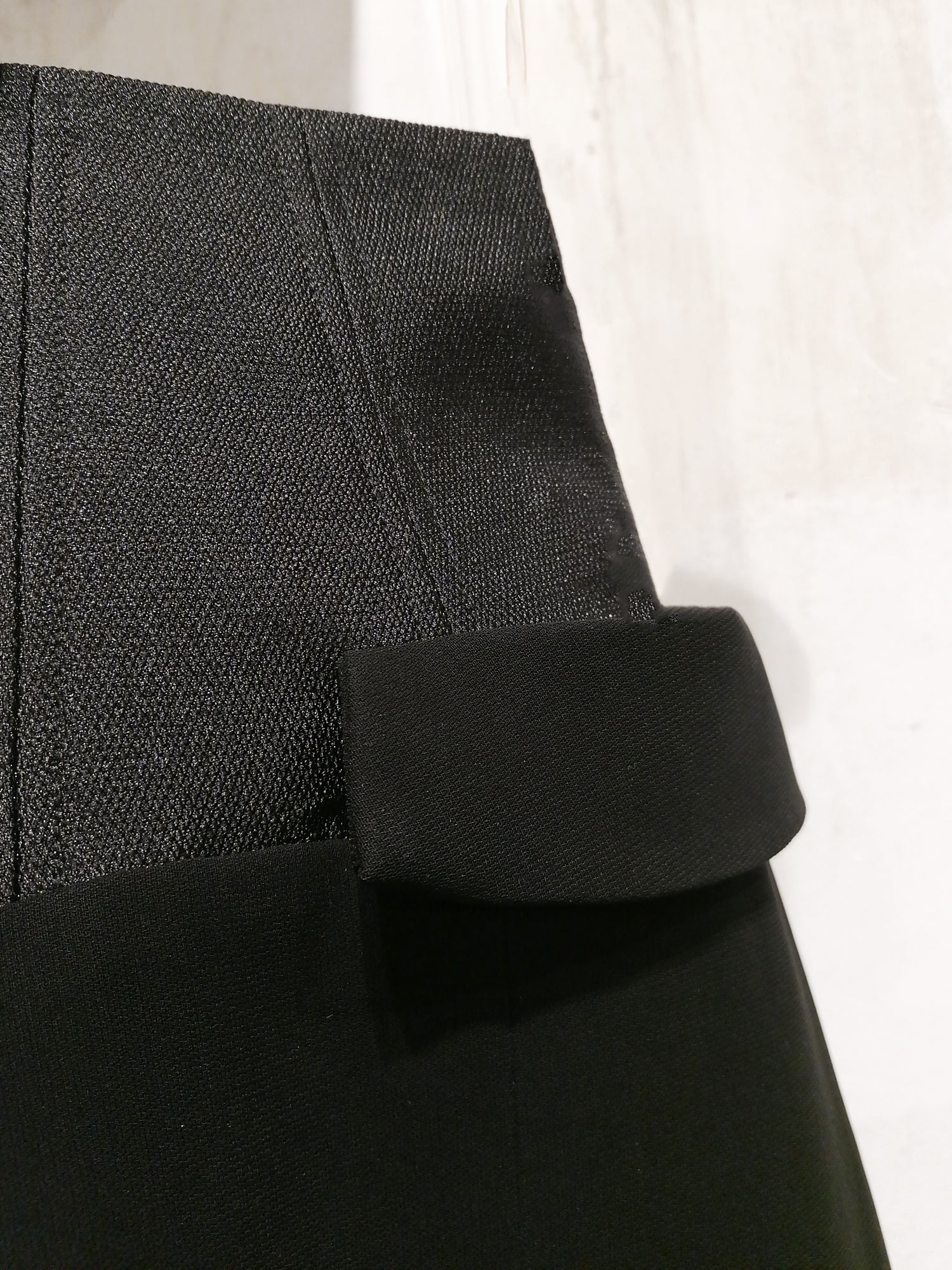 Maxirock mit strukturiertem Taille mit hohem Schlitz - Tempel Hamburg