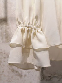 Seidenbluse mit Rüschen-Manschetten - Tempel Hamburg