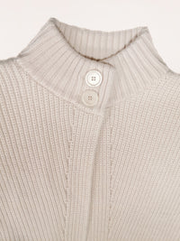 Kurzer Strickjacke mit Stehkragen