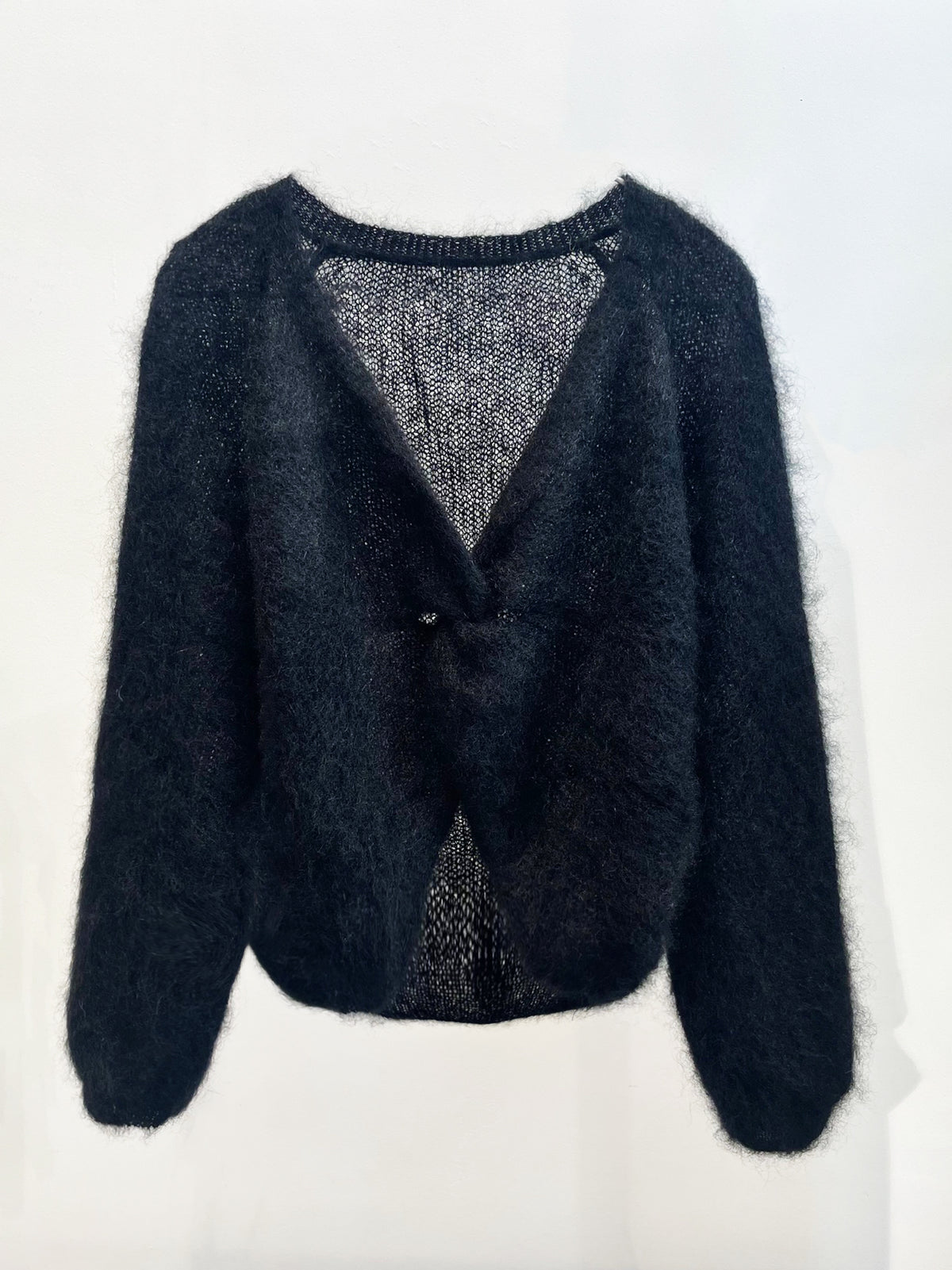 Pullover mit Knotendetail in Schwarz - Tempel Hamburg