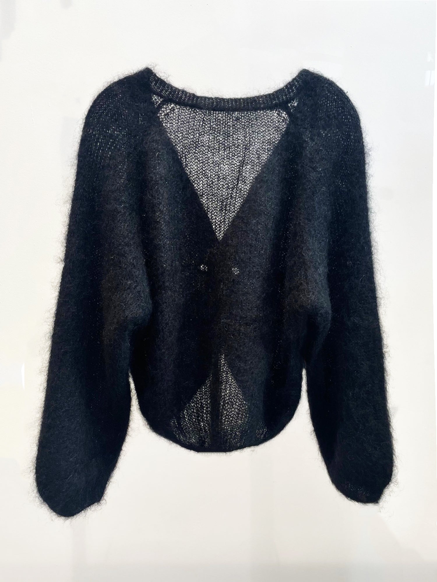Pullover mit Knotendetail in Schwarz - Tempel Hamburg