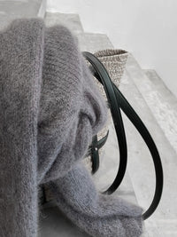 Pullover mit Knotendetail in Graphit - Tempel Hamburg