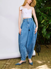 Hoch geschnittene Jeans - Tempel Hamburg