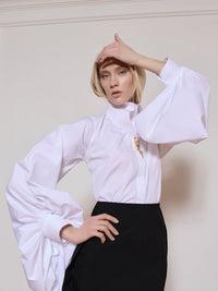 Bluse mit spitzem Kragen - Tempel Hamburg