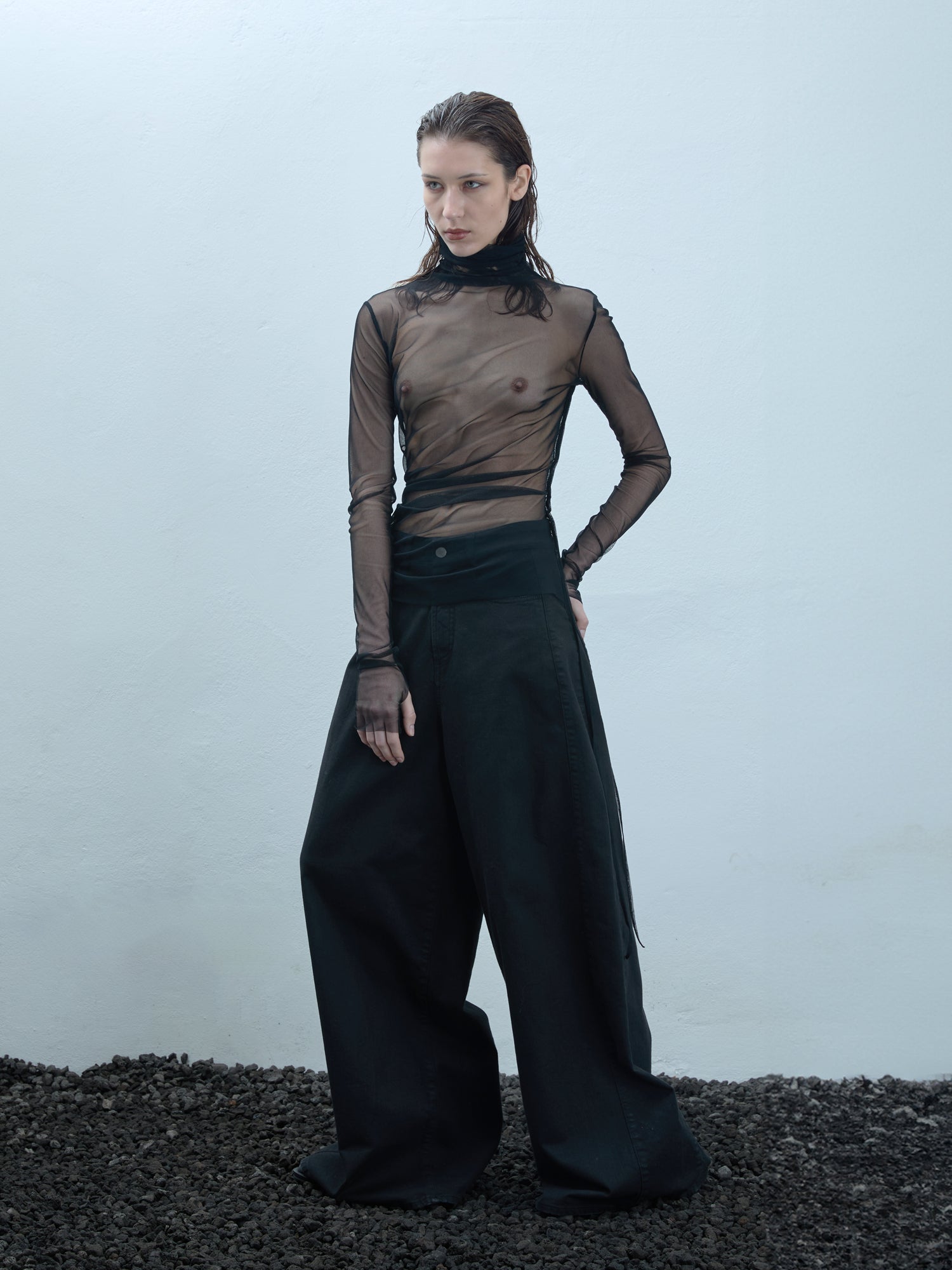 Wide-Leg-Pant in schwarz - Tempel Hamburg