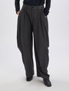 Hose mit weitem Bein aus grau gestreiftem Stretch-Viskose
