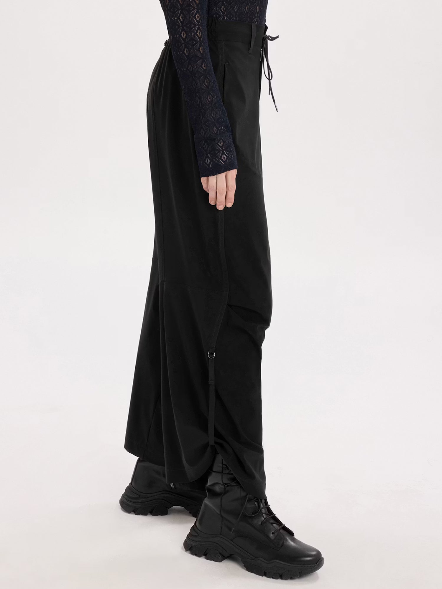 Schwarze Outgoing Hose
