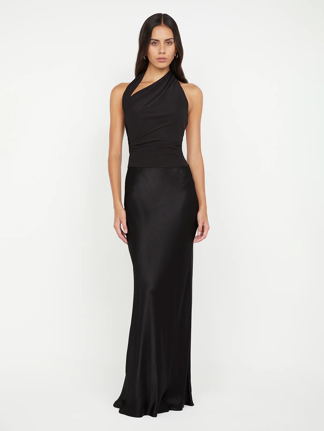 Neckholder Maxikleid in schwarz - Tempel Hamburg
