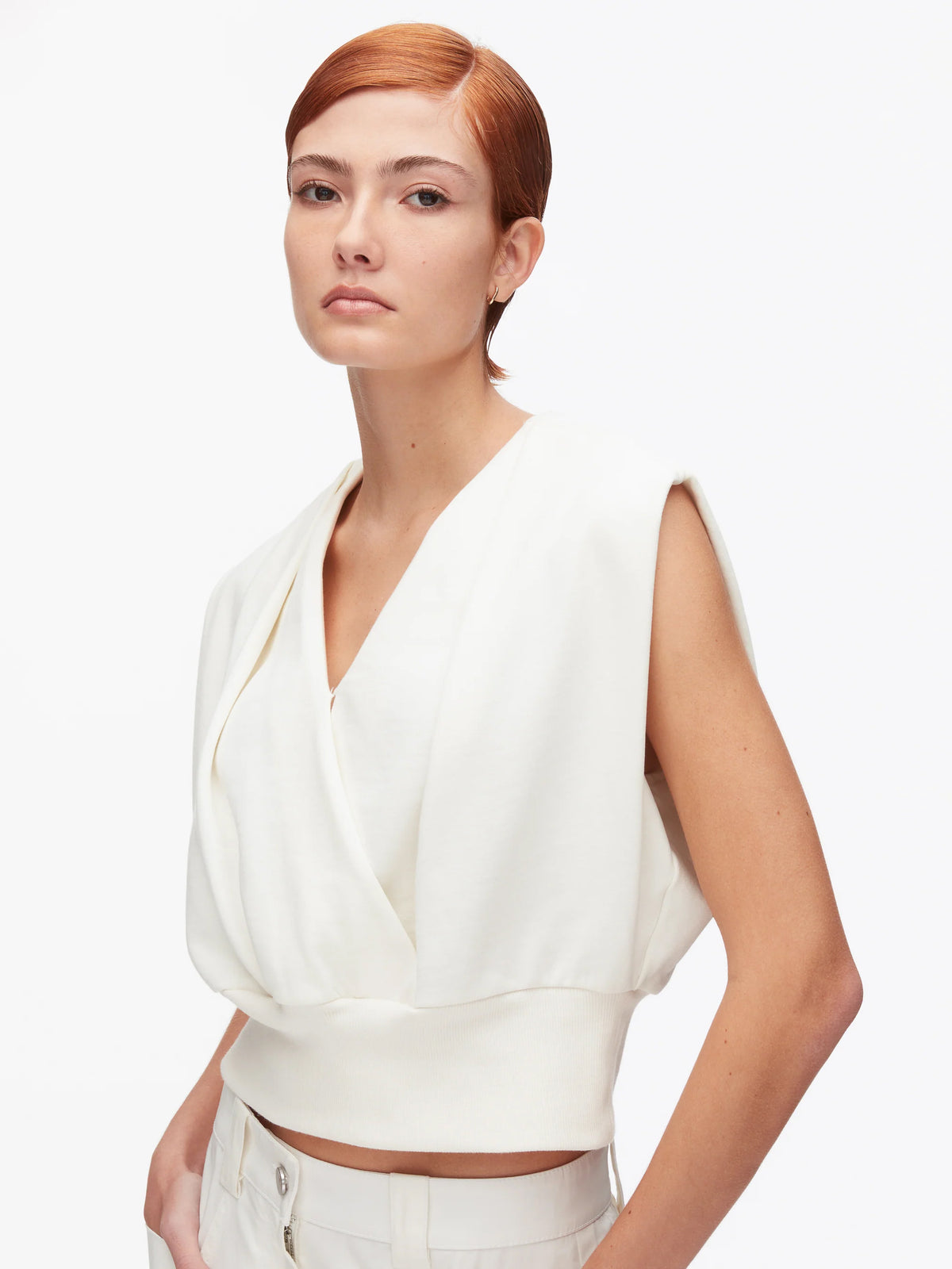 Ärmelloses die Schulter betonendes Top - Tempel Hamburg