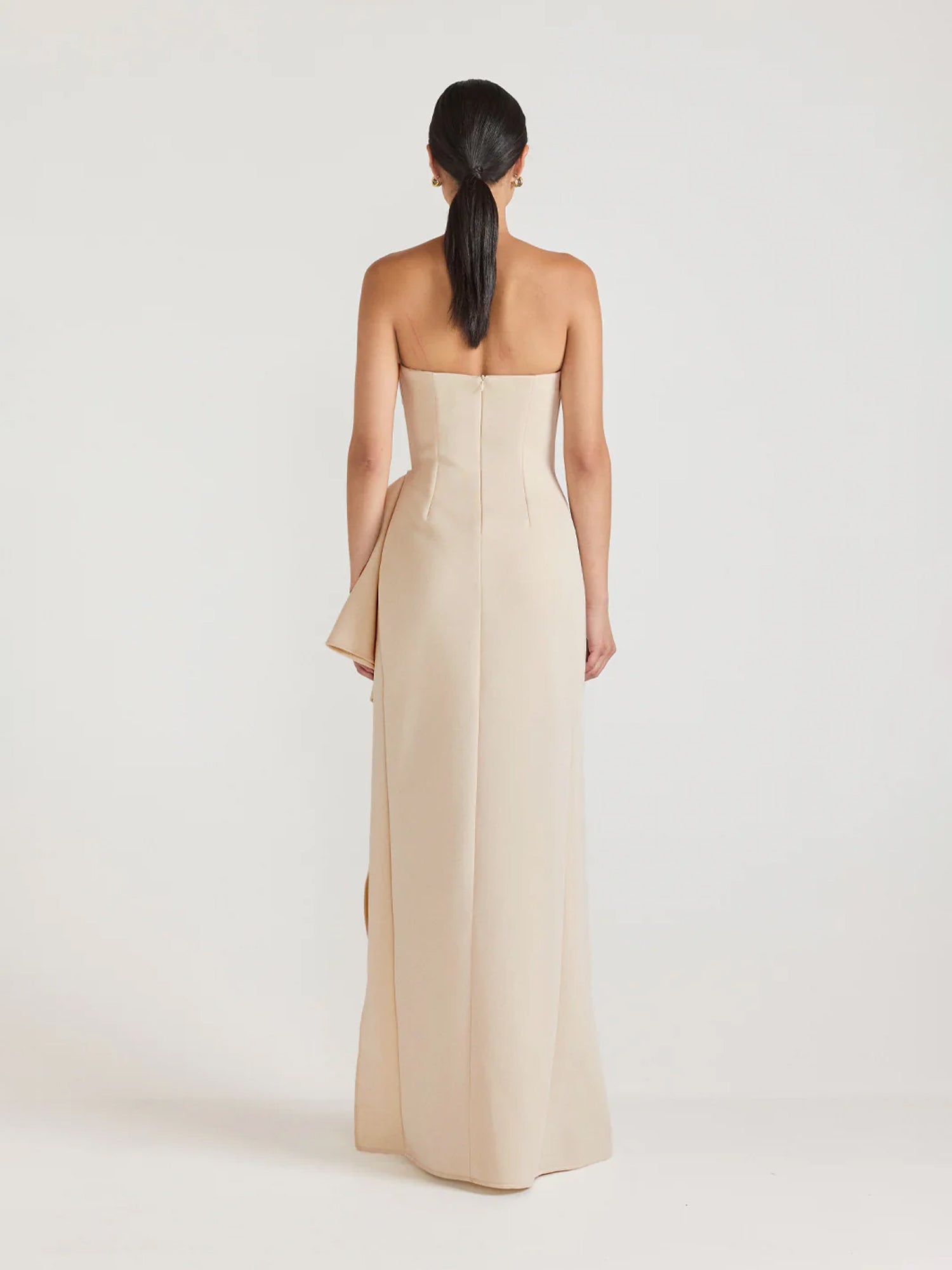 Trägerloses drapiertes Abendkleid - Tempel Hamburg