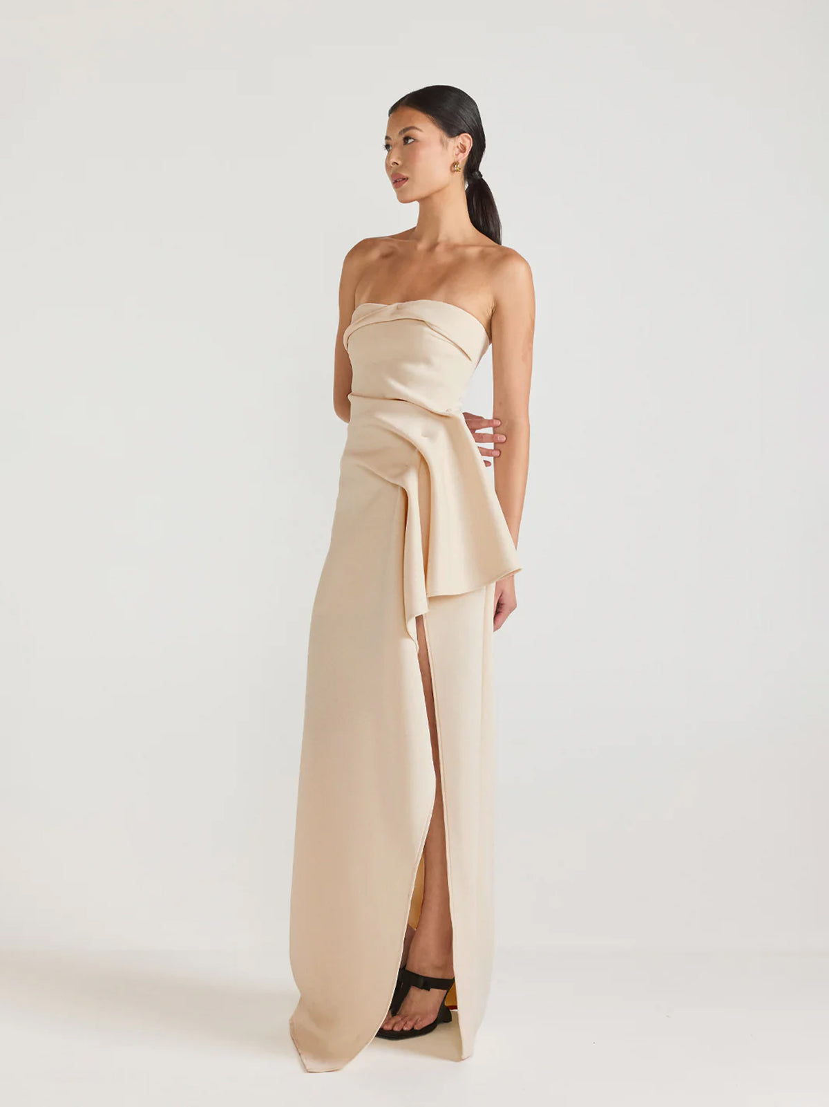 Trägerloses drapiertes Abendkleid - Tempel Hamburg