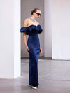 Schulterfreies Abendkleid