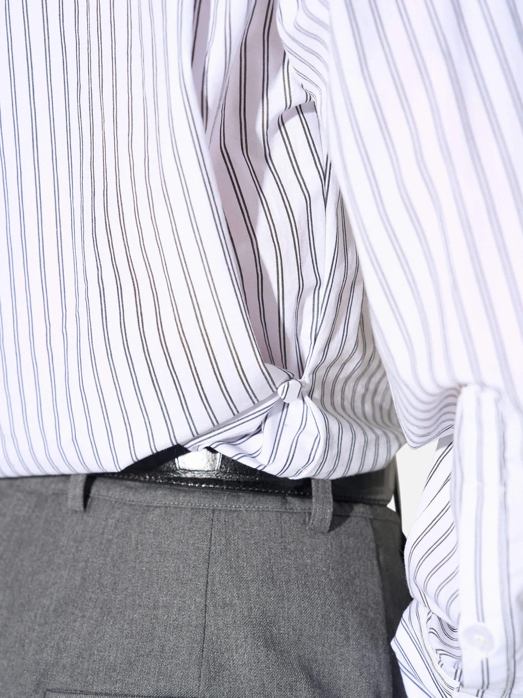 Schultern betonendes Schmales Hemd