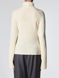 Schaler Turtele-Neck Pullover in Ecru oder Aubergine - Tempel Hamburg