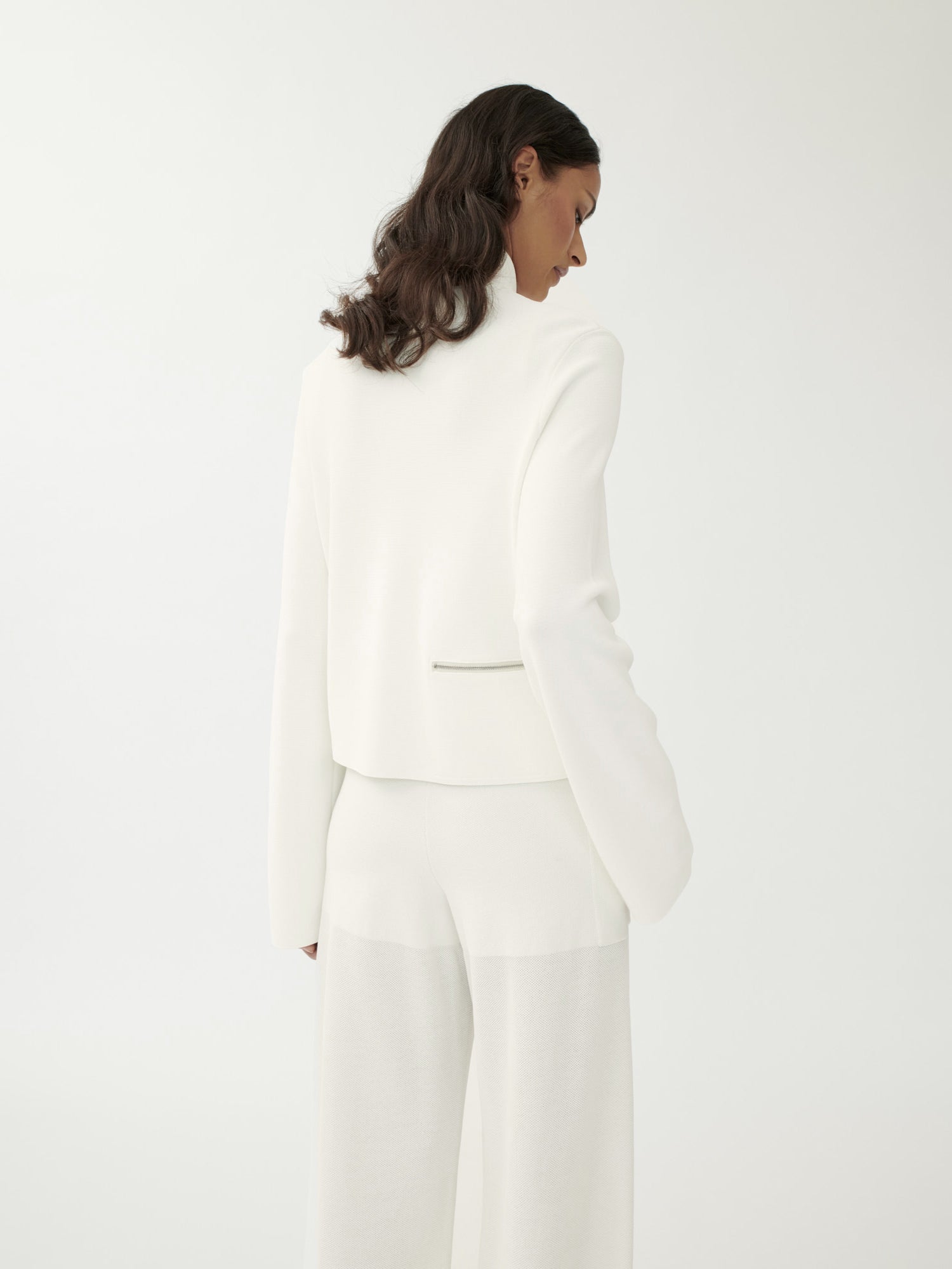 Strickjacke in ecru - Tempel Hamburg