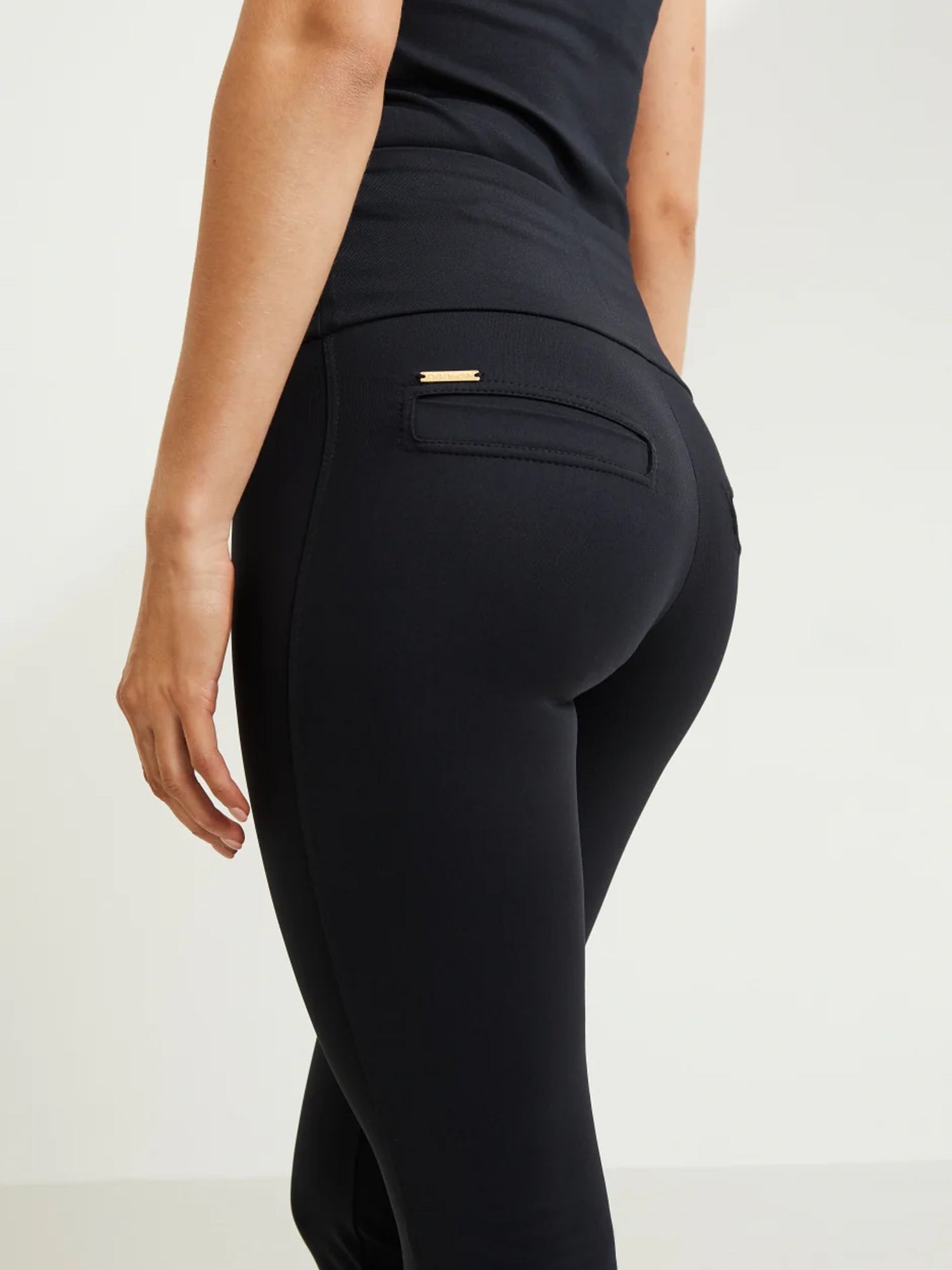 CCELINETL Cropped-Flared-Leggings - Tempel Hamburg