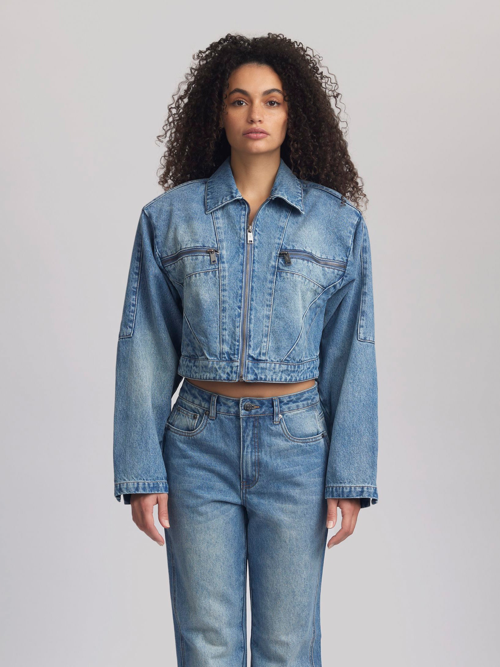 Jeansjacke KathaGZ im edgy Look - Tempel Hamburg