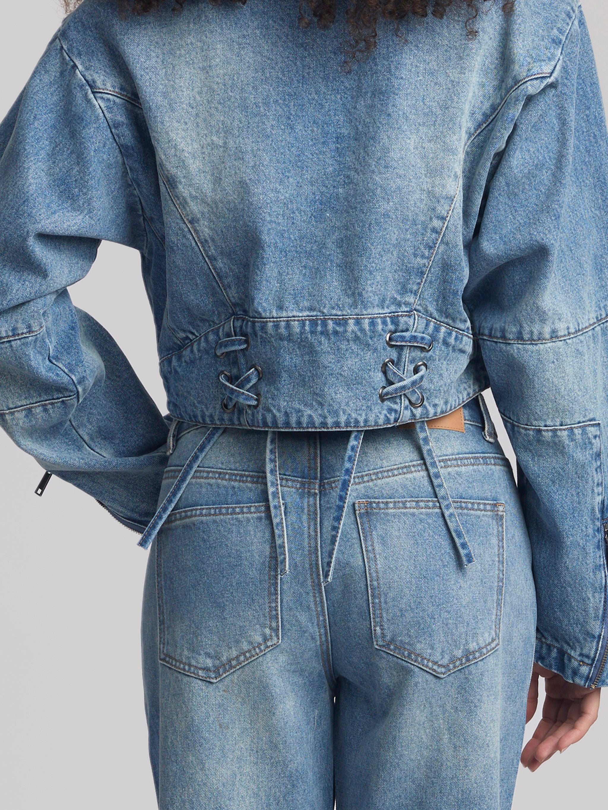 Jeansjacke KathaGZ im edgy Look - Tempel Hamburg