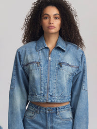 Jeansjacke KathaGZ im edgy Look - Tempel Hamburg